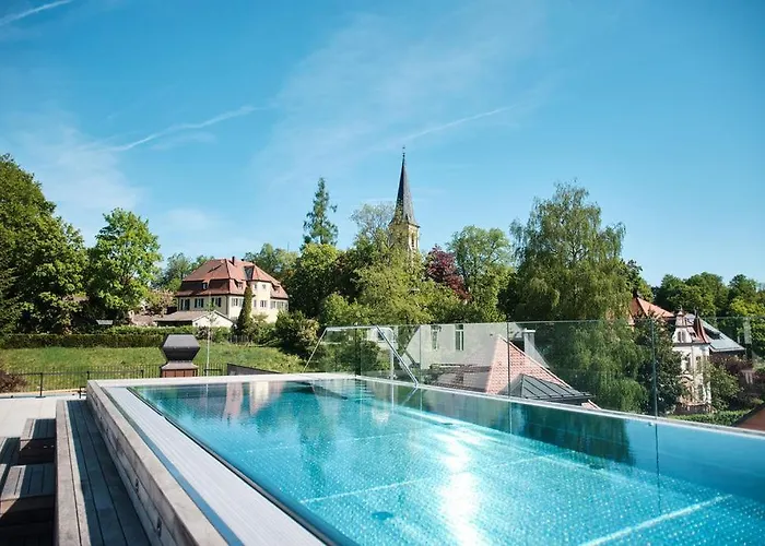4K - mit Roofttop-Pool